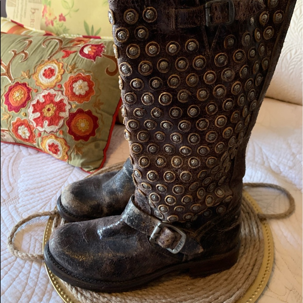 Mad Max and Thunder-dome look!